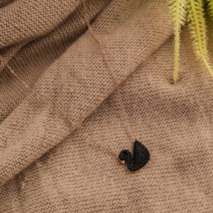 Glamorous Rosegold Polish Black Duck Shape Necklace chain