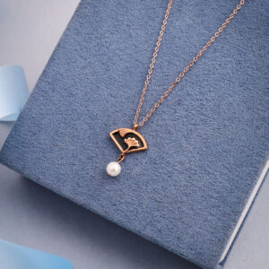 Trendy Designer Rose Gold Chain Pendant